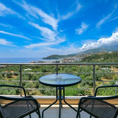 Nefelis Pensionat Himare